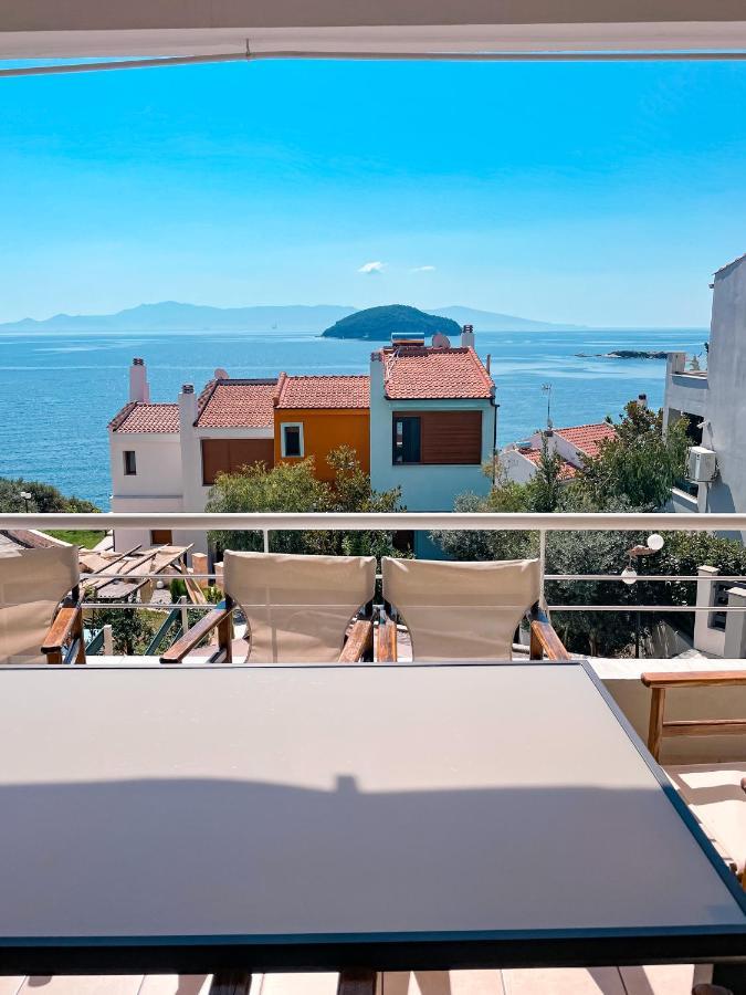 Athina Villa - Premier Sea Palaiontsiflikion Exterior photo